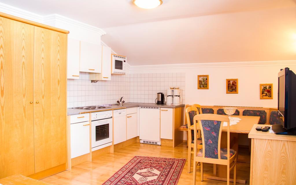 Alberts Bellevue Appartements Nauders Habitación foto