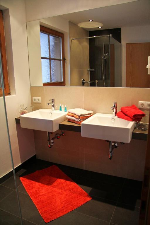 Alberts Bellevue Appartements Nauders Habitación foto